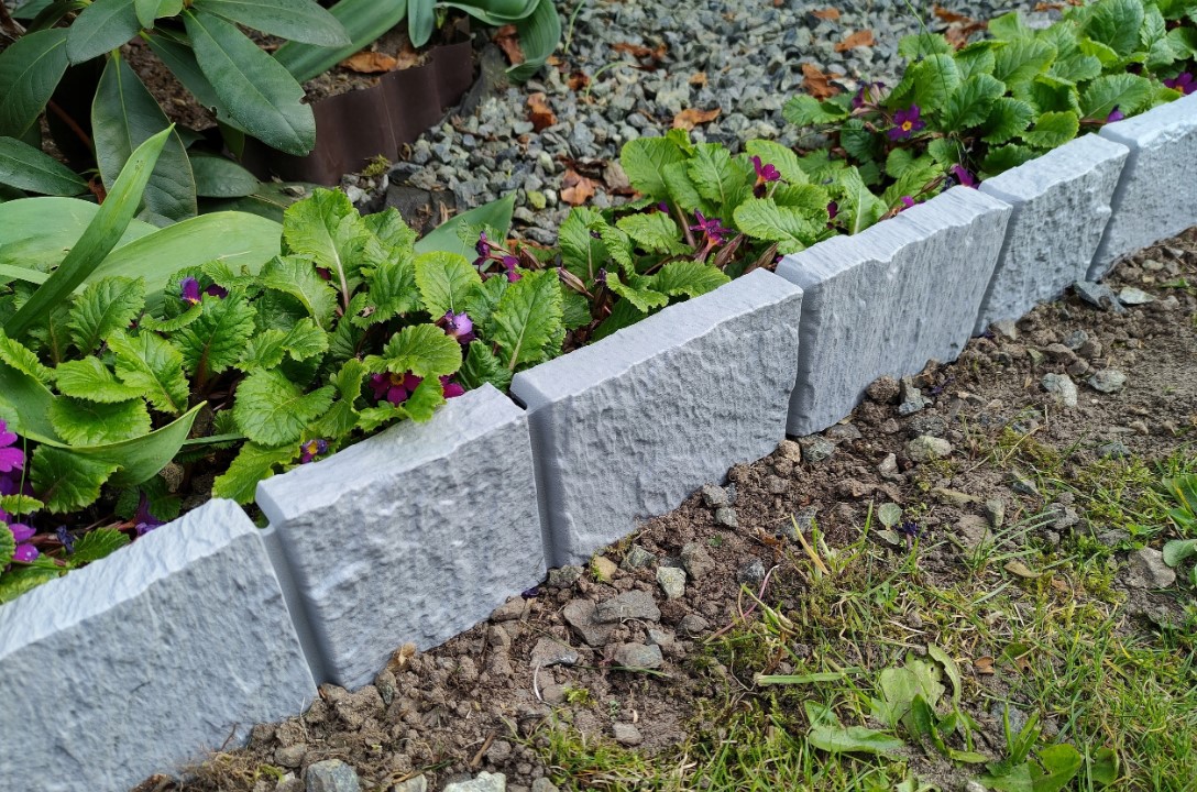 trávnik ohraničenie